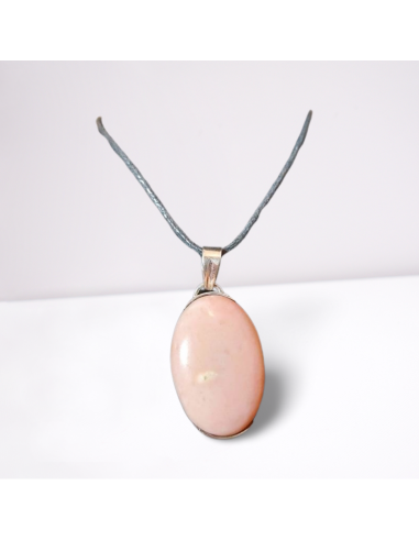 photo d'un pendentif en Opale rose des Andes