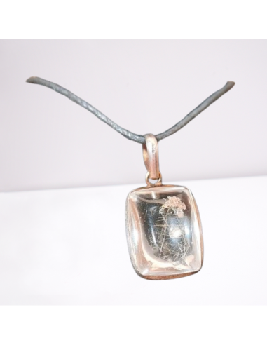 photo d'un pendentif en Quartz rutile or